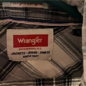 7 long sleeve snap button shirts XL wrangler